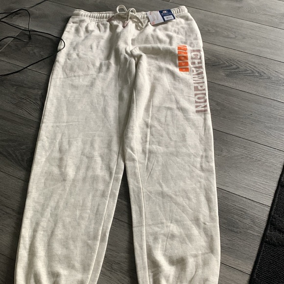 Women’s champion boyfriend sweatpants M final sale price! - Picture 3 of 5